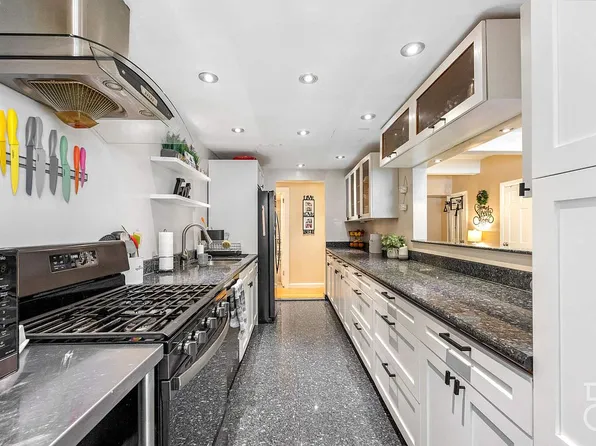 209-39 23rd Ave APT L1, Queens, NY 11360