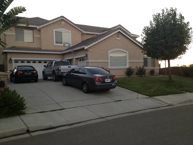 5228 Henderson Ct photo 1