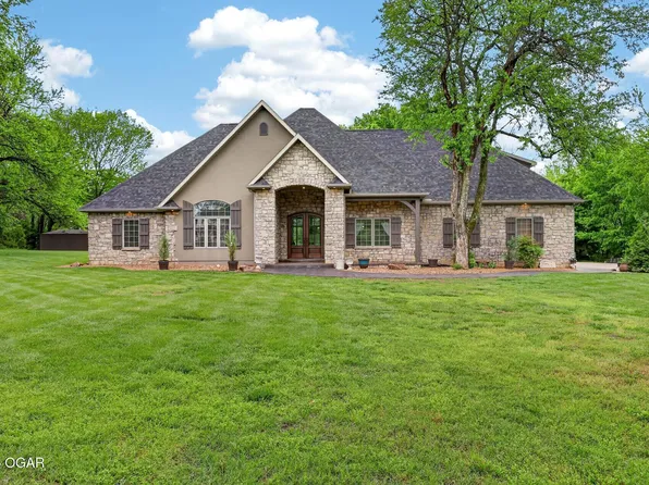 2335 Ressie Dr, Carthage, MO 64836