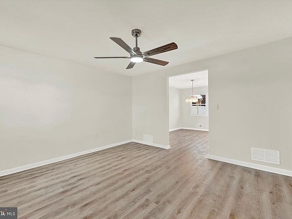 4th image of 1649 Gray Haven Ct