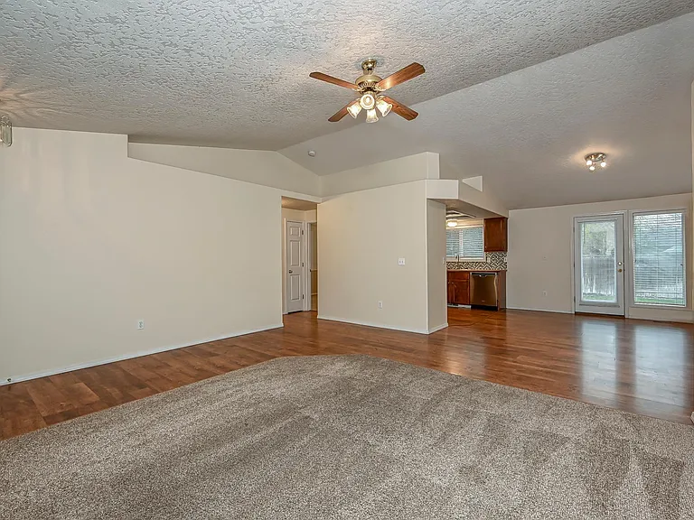 7264 N Parkcrest Ave — Photo 7