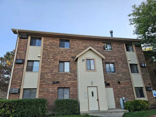 11 Echo Ct APT 5, Vernon Hills, IL 60061