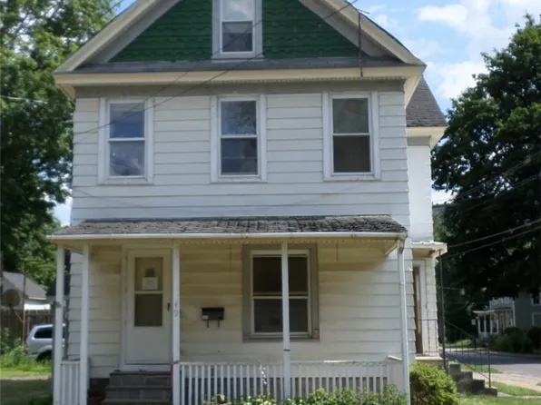 49 River St, Oneonta, NY 13820