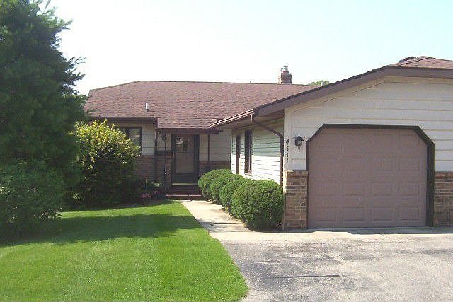 1st image of 4511 N Valley Dr NE