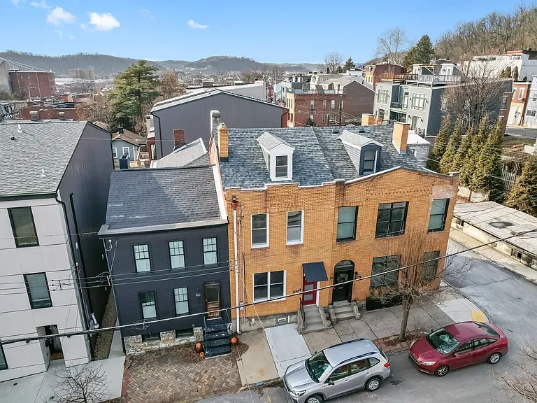1515 Arch St — Photo 1