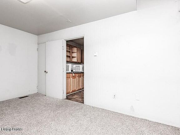4th image of 3722 Vermont Ave