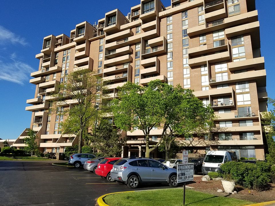 1st image of 465 W Dominion Dr Unit 308