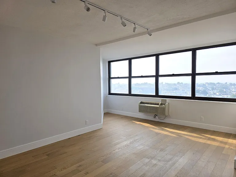 7004 Boulevard East #37A — Photo 9