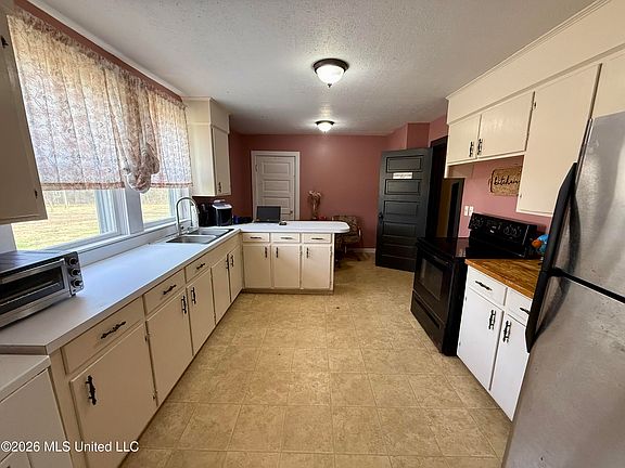 5th image of 9724 Old Hillsboro Rd