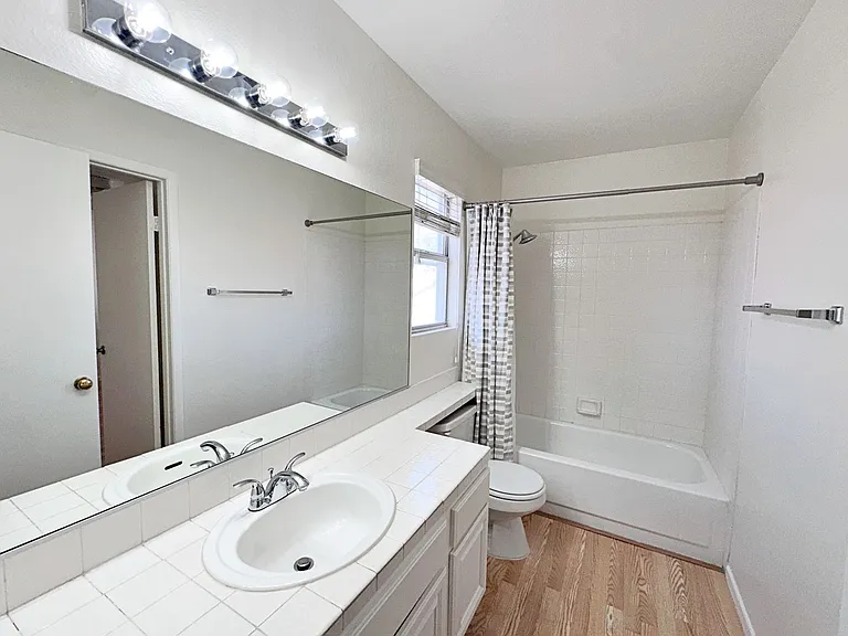 3317 Surfline Dr — Photo 31