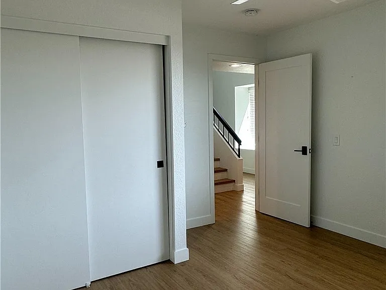 897 Wabash Ct — Photo 44