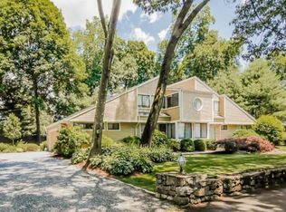 5 Wakeman Pl, Westport, CT 06880 | Zillow