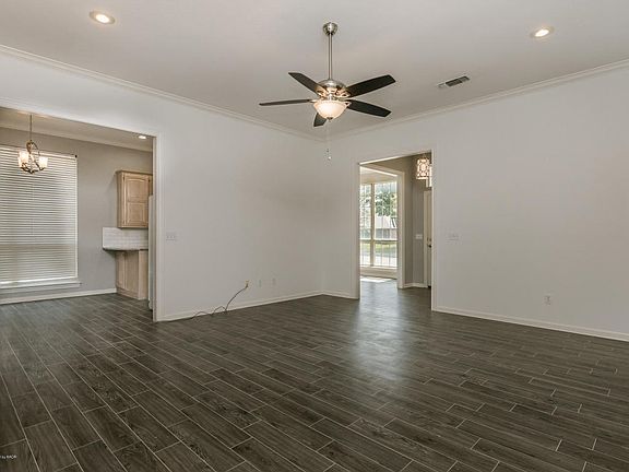 5th image of 7008 Columbia Ln