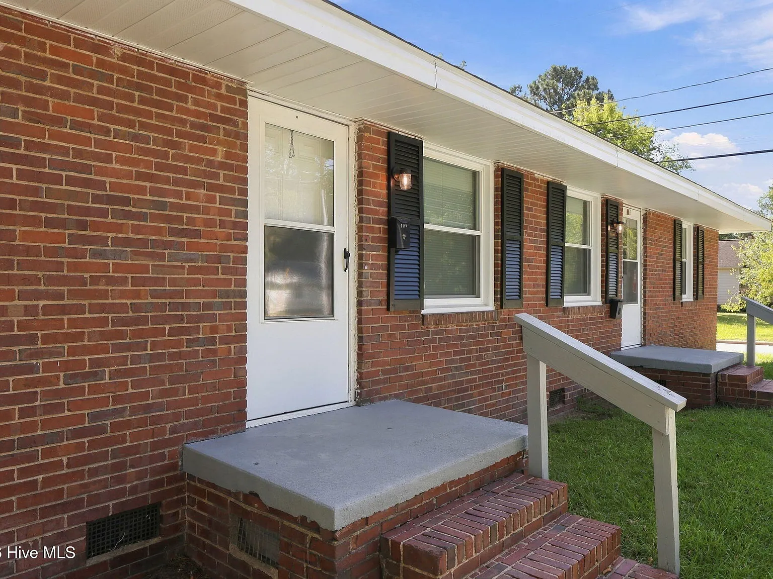 519 McKinley Ave — Photo 2