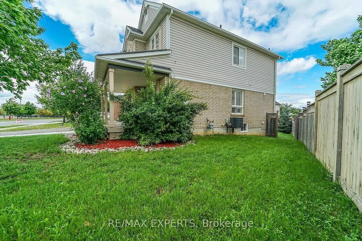 Building Photo - 357 Brisdale Dr