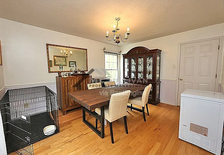 3606 Manford Dr — Photo 4