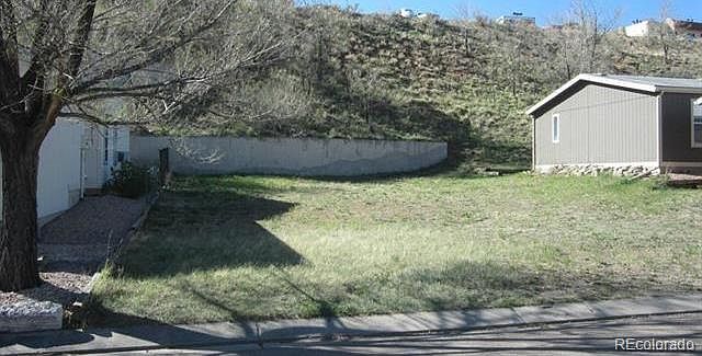 1st image of 2475 Wheaton Dr