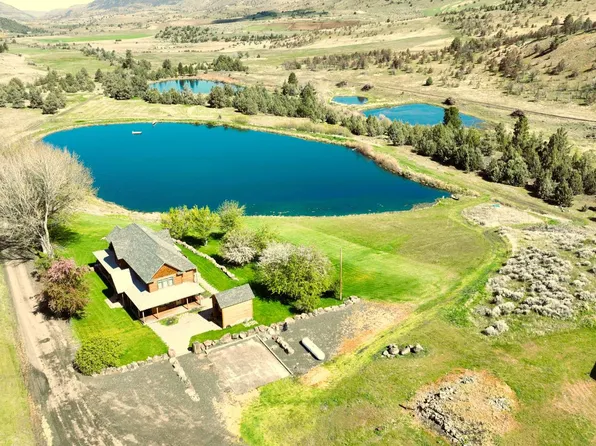 24500 Campbell Ln, Condon, OR 97823