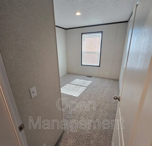 511 E 1st St #70 — Photo 9