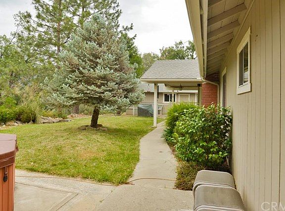4th image of 56292 Manzanita Lake Dr