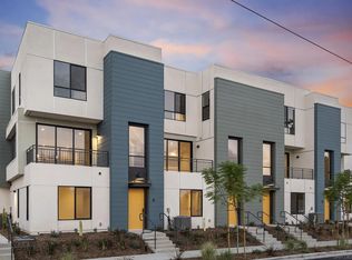Dezi, San Diego, CA 92123
