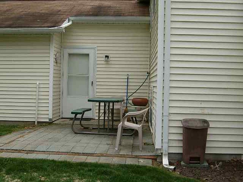 4th image of 6 PINE HOLLOW Road