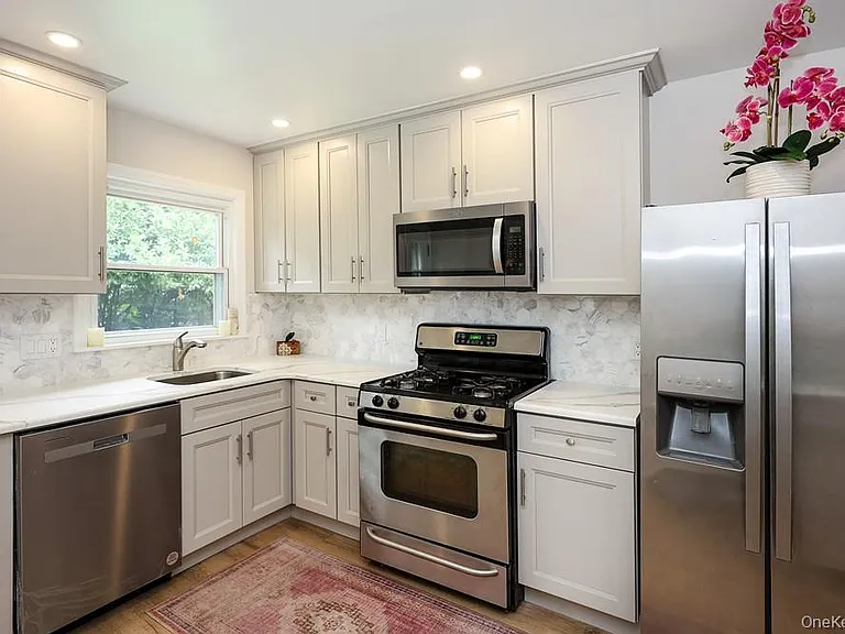 242 Clinton Rd — Photo 15