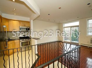 2642 28th St APT 2R, Astoria, NY 11102