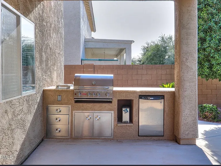 6328 W Victory Way — Photo 16