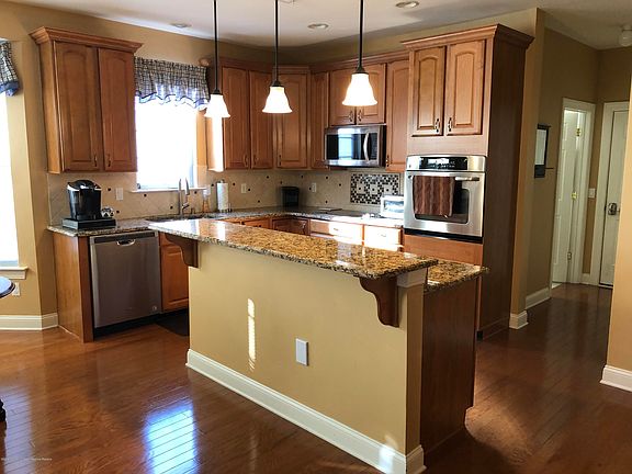 5th image of 180 Enclave Blvd