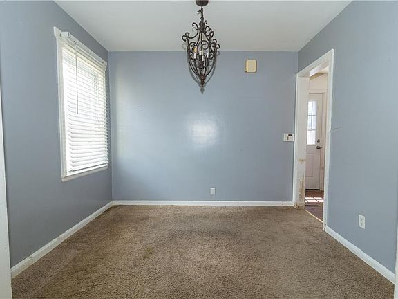5th image of 4817 Wentworth Blvd