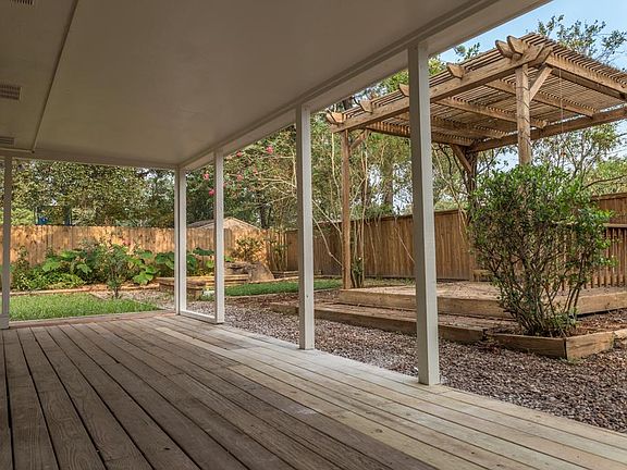 4th image of 2311 Shadbury Ct
