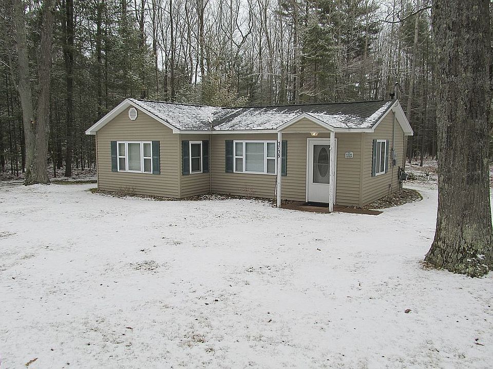 1st image of 3739 E Cedar Lake Dr