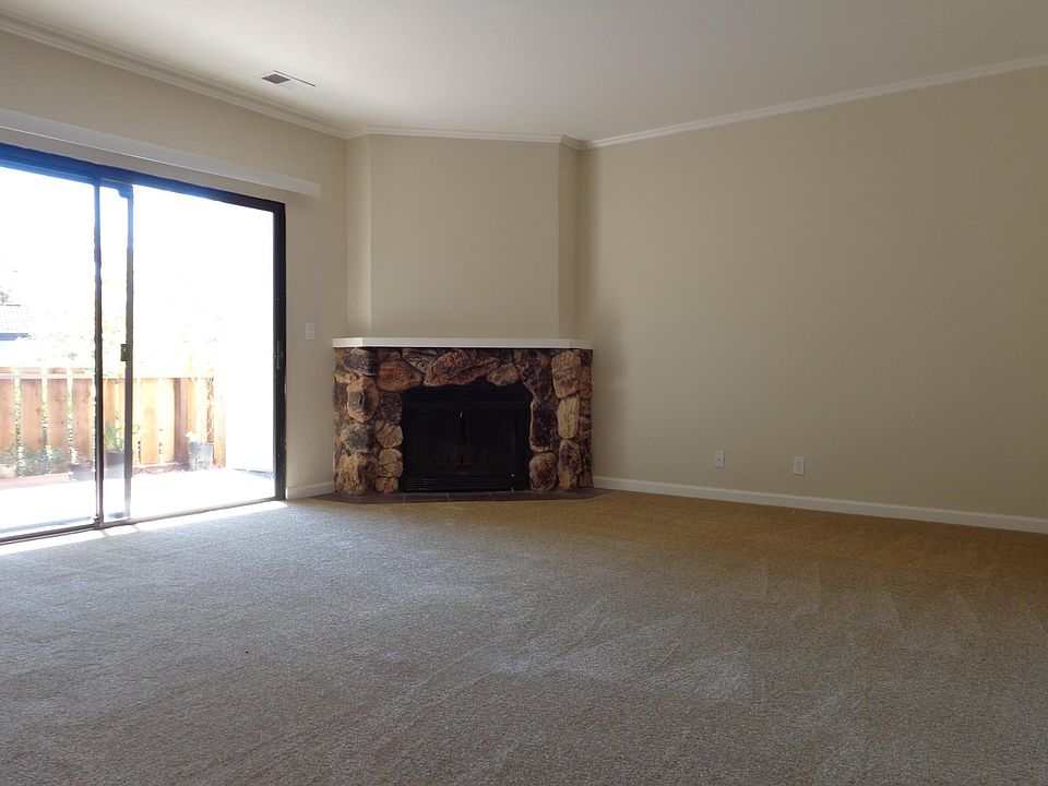21228 Gary Dr. - Living Room