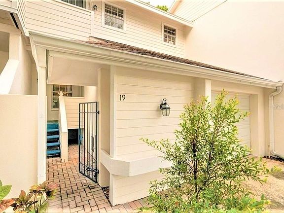 2nd image of 5207 Bayshore Blvd APT 19