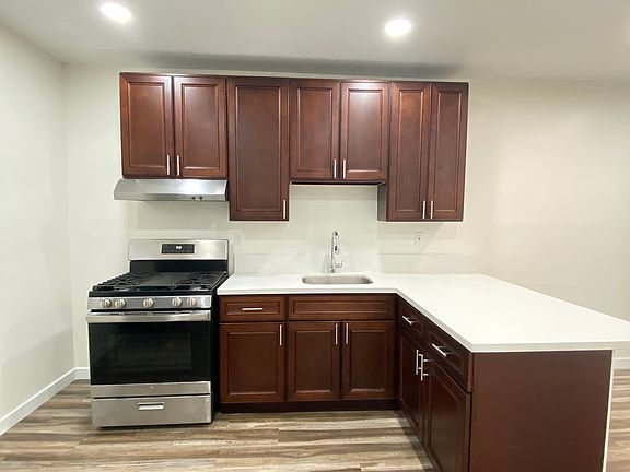 3rd image of 1770 Gaviota Ave APT 15