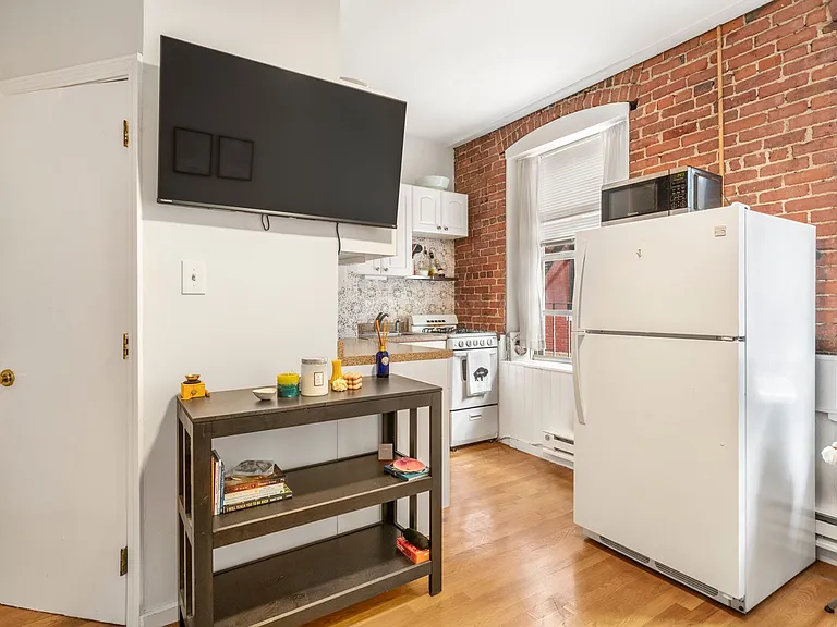 11 Unity St #3 — Photo 4