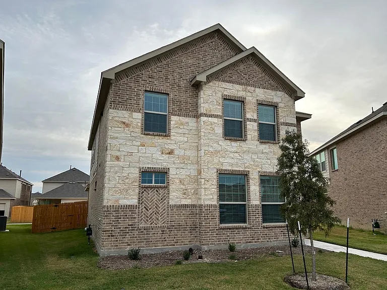2517 Maplehurst Dr — Photo 27