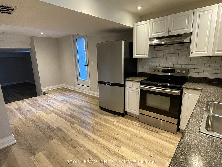 30 Watson St #BASEMENT — Photo 4