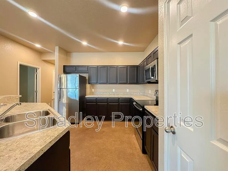 1562 Vani Ct — Photo 4