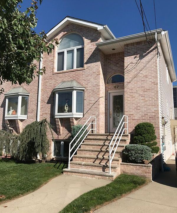 1st image of 67 Robinson Ave