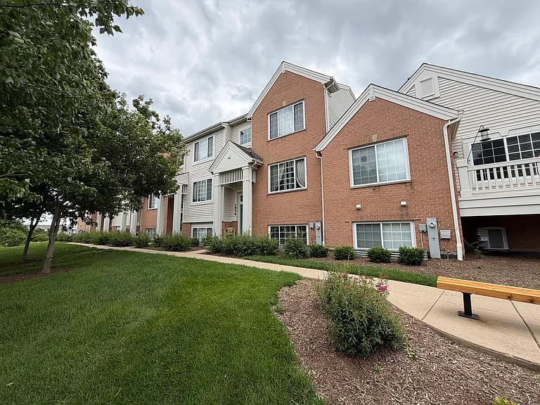 1956 Concord Dr — Photo 11