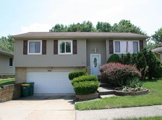 14468 Rochelle Dr, Maple Heights, OH 44137