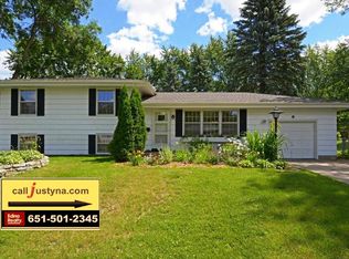 48 Mayhill Rd N, Maplewood, MN 55119