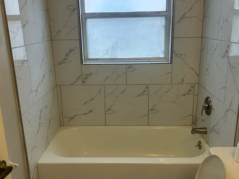 2745 Burwood Ave — Photo 14