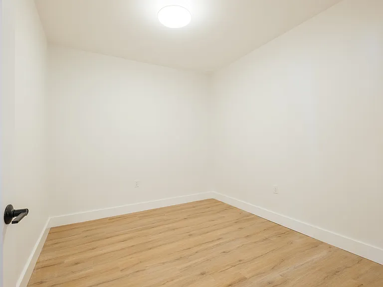 67 Dr Martin L King Blvd #103 — Photo 17
