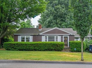 14 Squantum St, Worcester, MA 01606