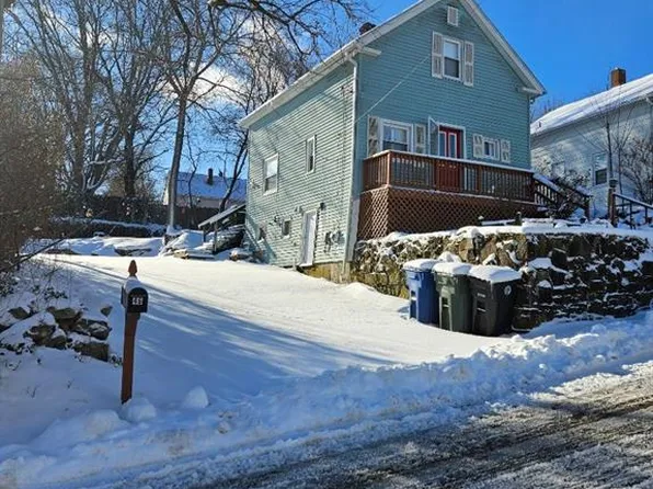 46 Willow St, Coventry, RI 02816