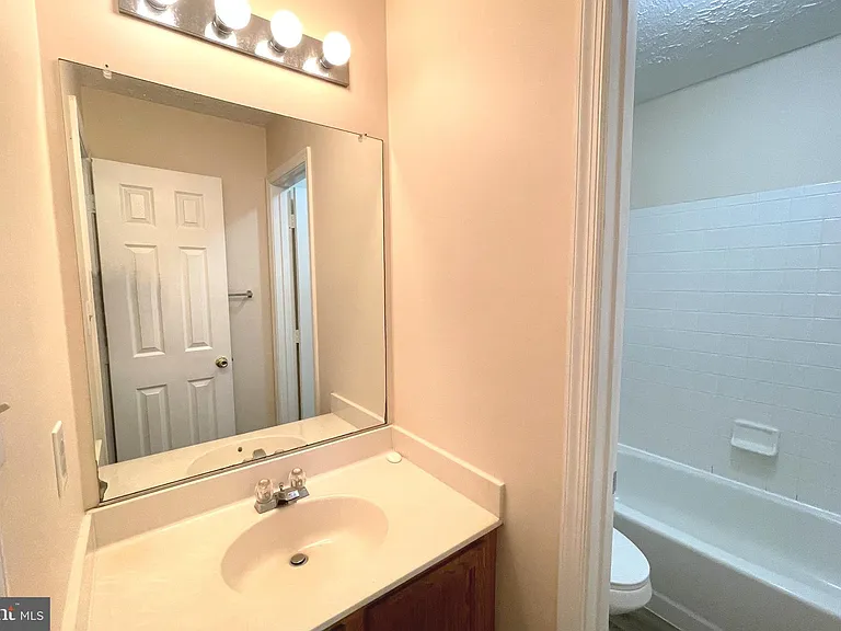 5213 Grunion Pl — Photo 19