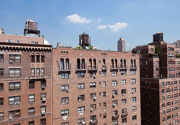 3rd image of 230 E 79th St APT 15C